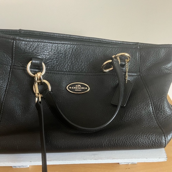 Coach Handbag - Picture 2 of 5